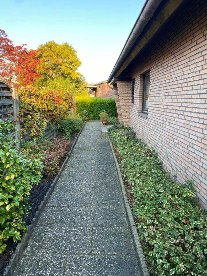 Gemuetliches Ferienhaus Kuestenliebe วิลเฮล์มฮาเฟน ภายนอก รูปภาพ